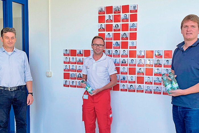 Bundesrat Bernhard Hirczy (r.) besuchte die Bezirksstelle des Roten Kreuzes in Jennersdorf und lobte sowie dankte für die erbrachten Leistungen.