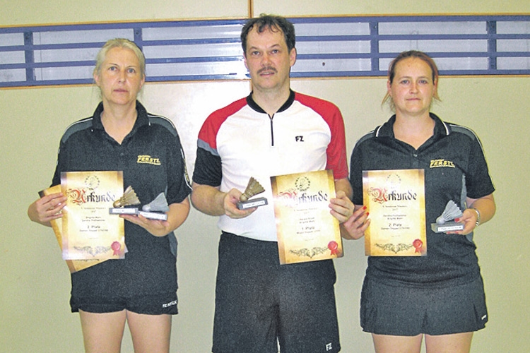 Gold und Silber für die Badminton SeniorInnen
