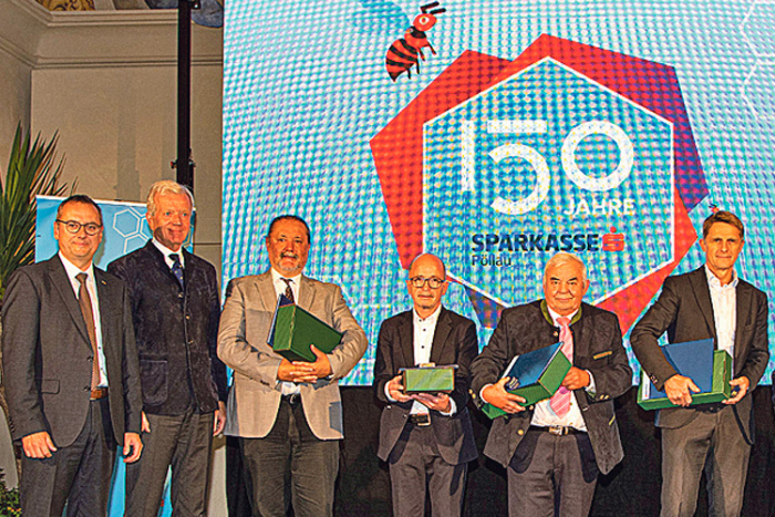 Direktor Johannes Kielnhofer, Dr. Gerhard Fabisch (Steiermärkischen Sparkasse), Mag. Peter Bubik, Hannes Weghofer, Robert Buchberger (von links).