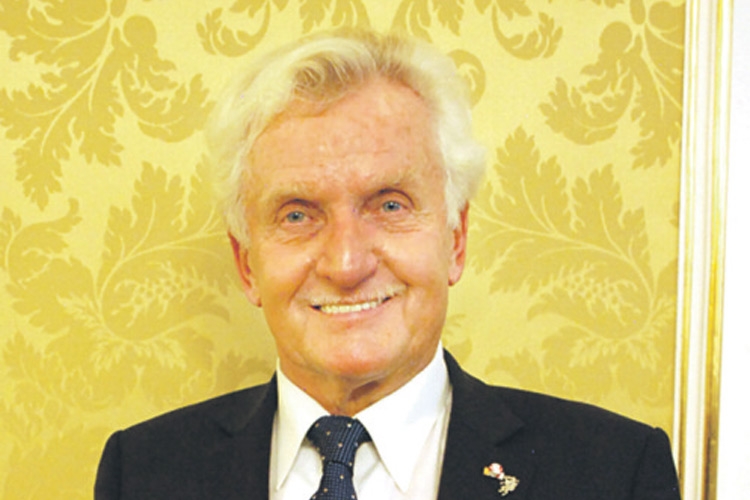 Der höchste Verdienstorden ging an Bundesratspräsident a.D. Bundesrat Gregor Hammerl.