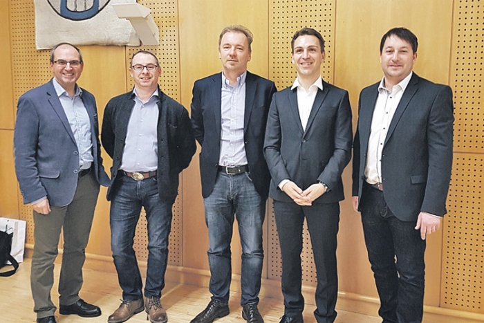 Von links: Mag. Andreas Schlemmer, GR Hansjörg Ernst, Gottfried  Walter, Dr. Martin Neubauer und Bgm. Emanuel Pfeifer.