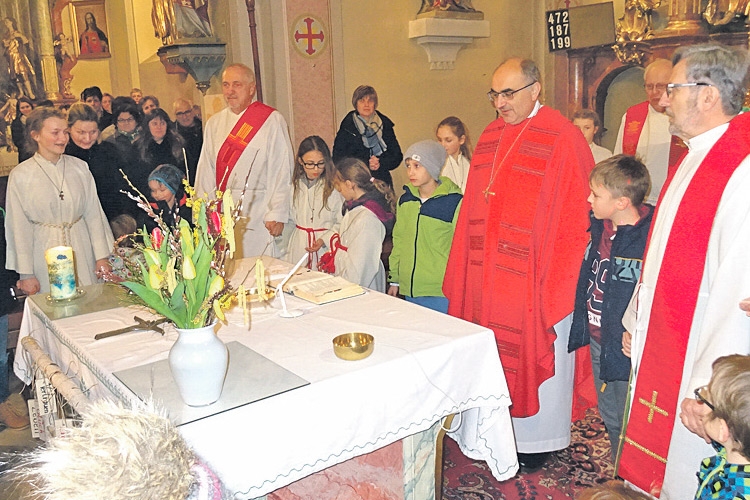 Bischof Wilhelm Krautwaschl feierte die Heilige Messe.