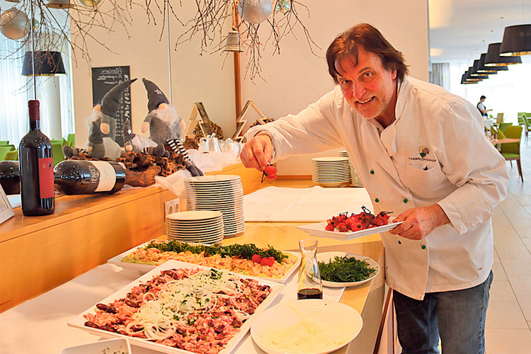 Nach 49 Jahren Küchen-Stress ist Erich Pucher auf neuen kulinarischen Wegen unterwegs.