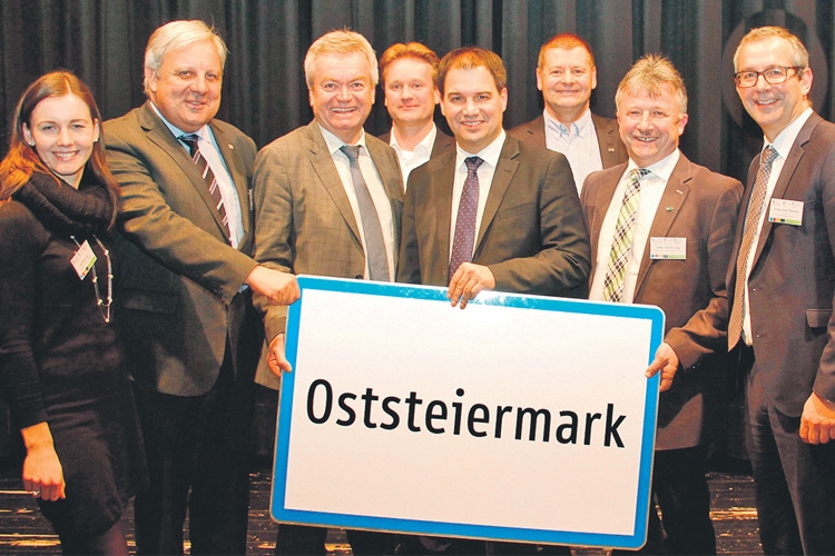 Politiker und Verantwortliche der Regionalentwicklung Oststeiermark diskutierten mit rund 150 Interessierten aktuelle Herausforderungen.
