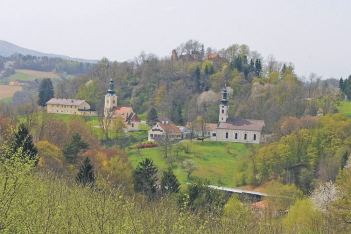 Neuhaus am Klausenbach zählt derzeit ca. 930 Einwohnerinnen und Einwohner und ist eine äußerst lebenswerte Gemeinde.