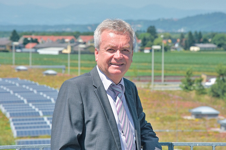 LR Anton Lang setzt sich intensiv für die steirische Klima- und Energie­strategie 2030 ein und damit für eine Senkung des CO2-Ausstoßes.