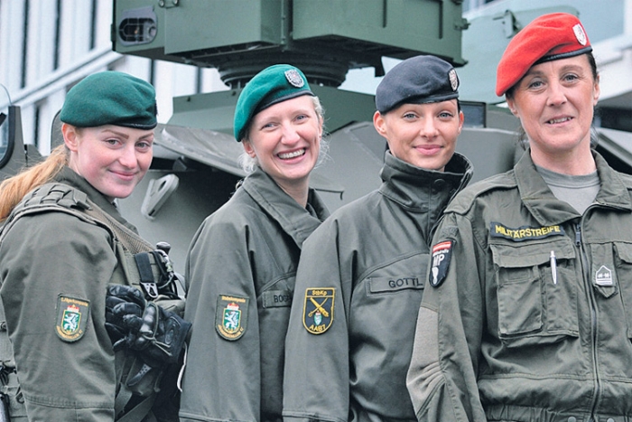 Etwa 600 Frauen versehen derzeit beim Österreichischen Bundesheer ihren Dienst. 