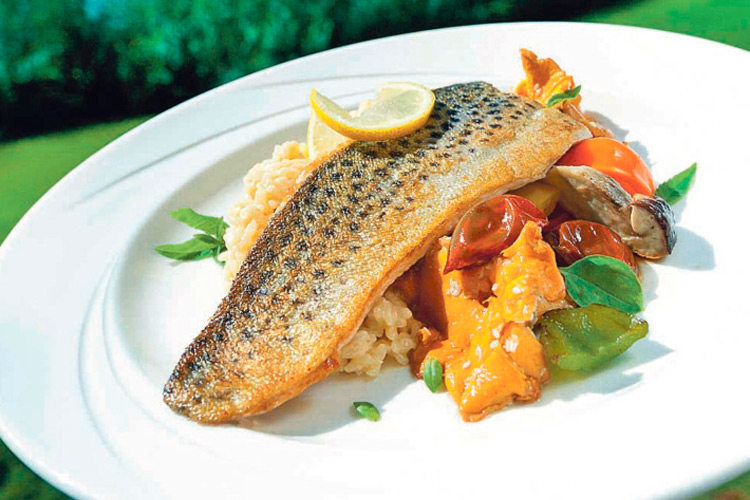 Die ideale Fasten- und Diätspeise und dabei trotzdem eine Delikatesse: heimischer Fisch.