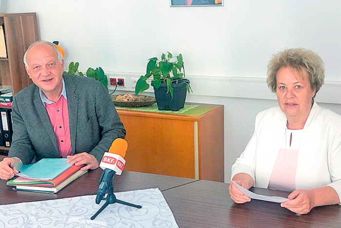 (v.l.:) LAbg. Wolfgang Sodl mit LT-Präsidentin Verena Dunst. 