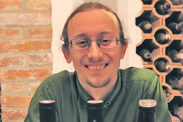 Christof Winkler-Hermaden, der höchst motivierte Weinbauer und Biologe produziert beste Weine.