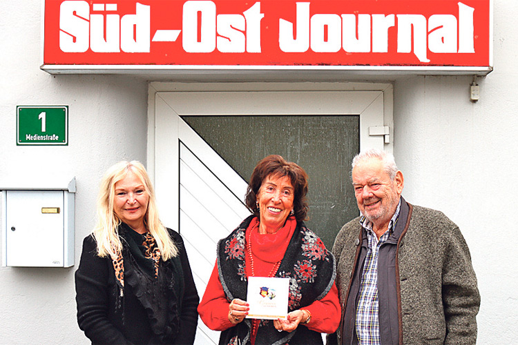 SOJ-GF Ulrike Krois und Gewinnerin Sabine Weindl mit Partner.