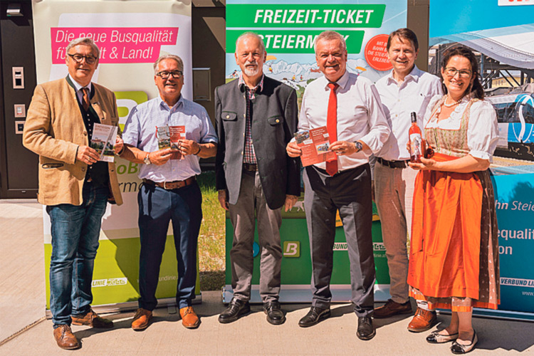 Gabi Florian-Schaar, Bernhard Breid, LH-Stv. Anton Lang, Helmut Poglitsch, Peter Gspaltl und Ernst Kahr (von rechts).
