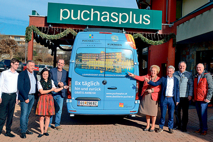 Vor dem Hotel PuchasPLUS wurde der neue Graz-Bus präsentiert. 
