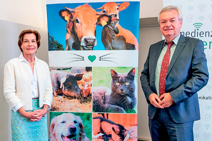 Tierschutzombudsfrau Barbara Fiala-Köck und Tierschutzreferent  LH-Stv. Anton Lang präsentierten den aktuellen Tätigkeitsbericht. 