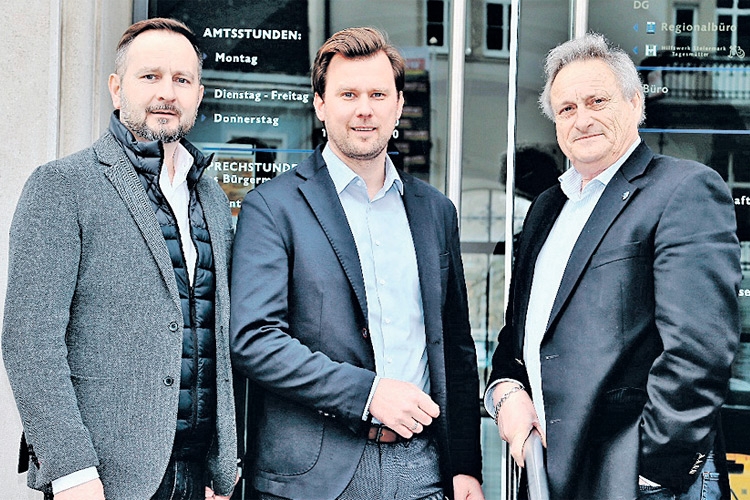 Mag. Lasse Kraack, StR. Daniel Kos (m.) und NAbg. Josef Riemer (r.).