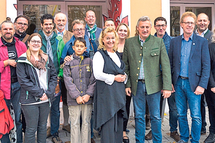 Die Reisegruppe auf den Spuren der fünf LEADER-Projekte im Almenland &amp; Energieregion Weiz/Gleisdorf.
