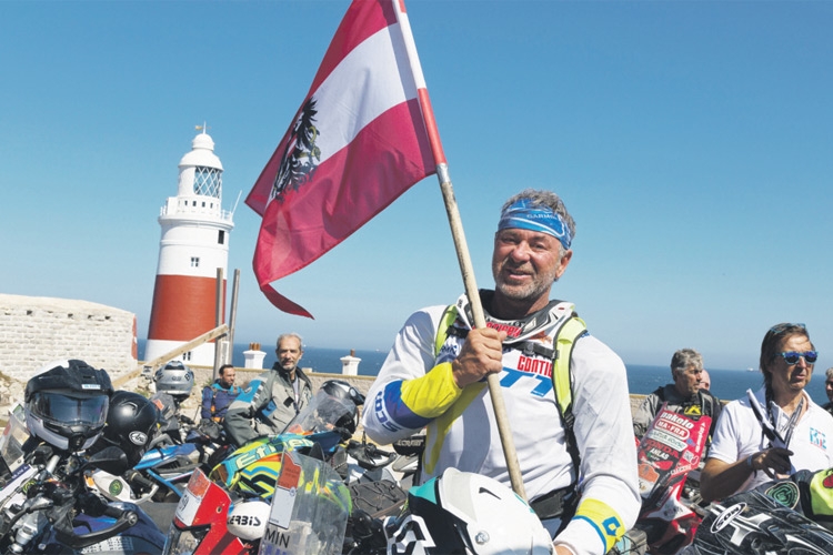 Sieg in seiner Wertungsklasse und Platz 2 in der Gesamtwertung für die steirische Motorradlegende Helly Frauwallner beim „Gibraltarrace 2017“.