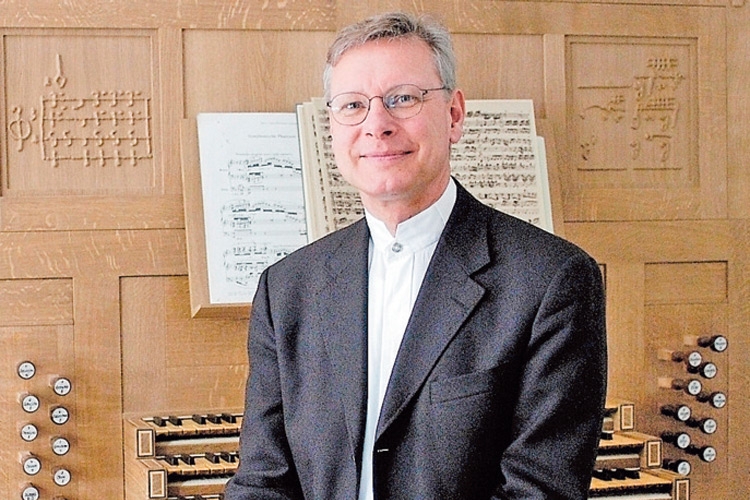 Ludger Lohmann gibt am 3. Juni in der Stiftskirche Pöllau ein Orgelkonzert. 