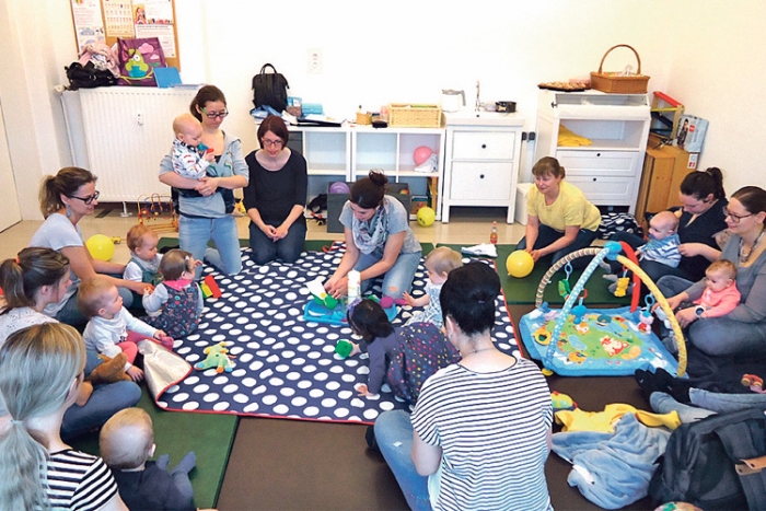 Das Eltern-Kind-Zentrum (EKiZ) bietet eine breite Palette an Spielmöglichkeiten für die Kleinen und „Netzwerken” für die Großen. 