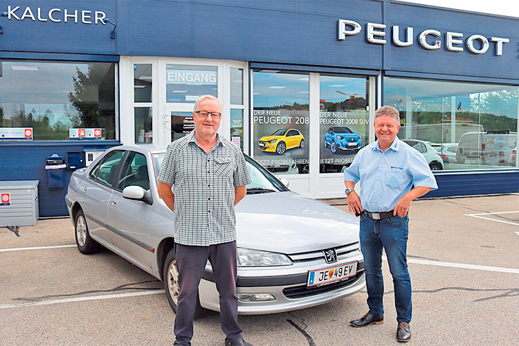 Der „aktive“ Peugeot 406 mit Erich Rebenek und Bernhard Kalcher. 