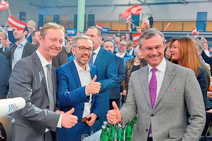 FPÖ-Spitzenkandidat LH-Stv. Hans Tschürtz, Klubobmann Herbert Kickl und Bundesparteiobmann 3. NR-Präsident Norbert Hofer (v.l.).